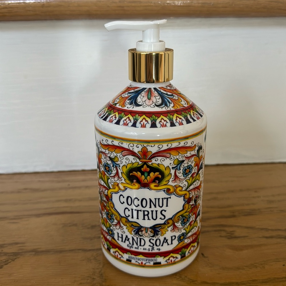 Villa flora hand soap- 21.5 fl.oz plastic bottle COCONUT CITRUS from H&W Co